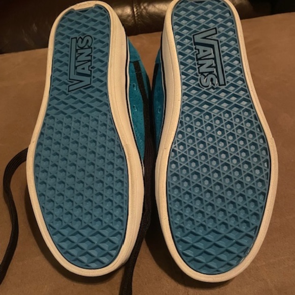 Vans Skate Shoes - Picture 3 of 3